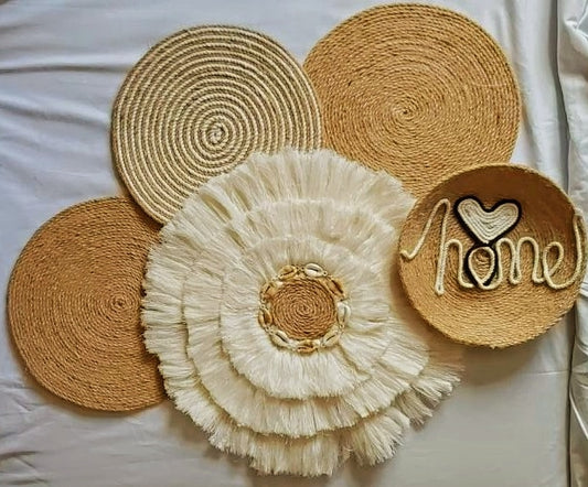 Round Shaped Home Wall Hangings Set