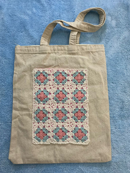 Crochet Tote Bag, Retro Flower Pattern, Inside Linen, Custom Colors